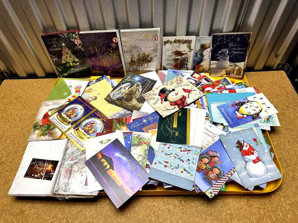 Lot of Christmas Greeting Cards Bundle Holiday Cards Assorted Designs